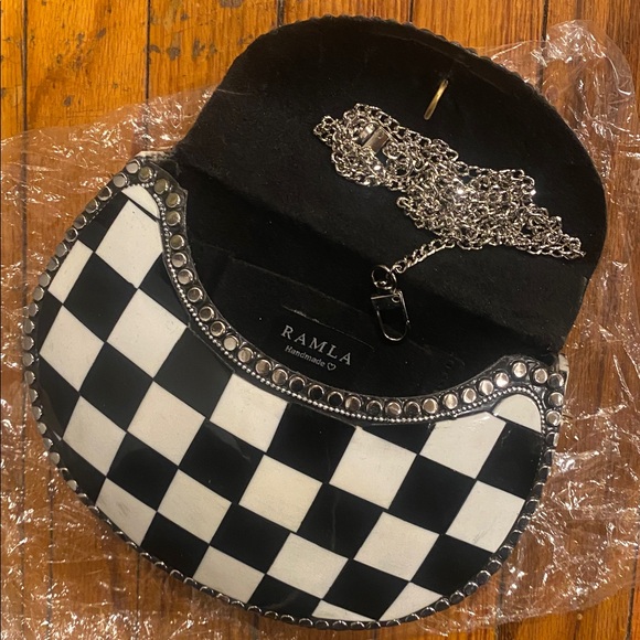 RAMLA Checkered Black and White Handmade Crossbody Bag - Picture 7 of 7